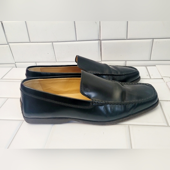 Tod’s Made In Italy Mens Black Leather Driving Loafer Slight Wedge Heel Classic - Picture 3 of 8